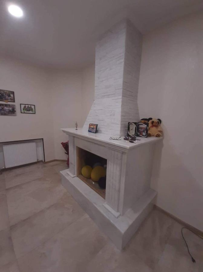 Jorji Bed & Breakfast Gori Exterior photo